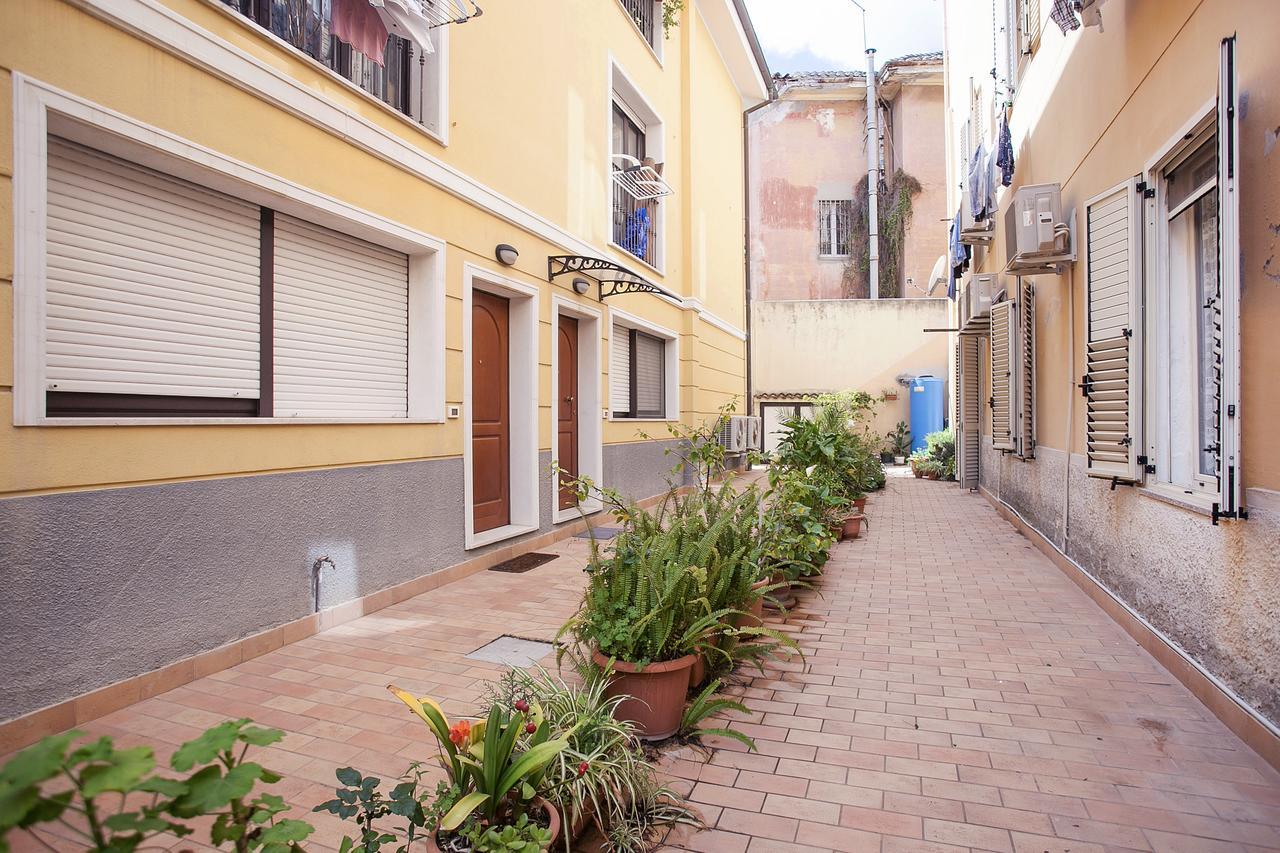 Davi Bed and Breakfast Cagliari Buitenkant foto