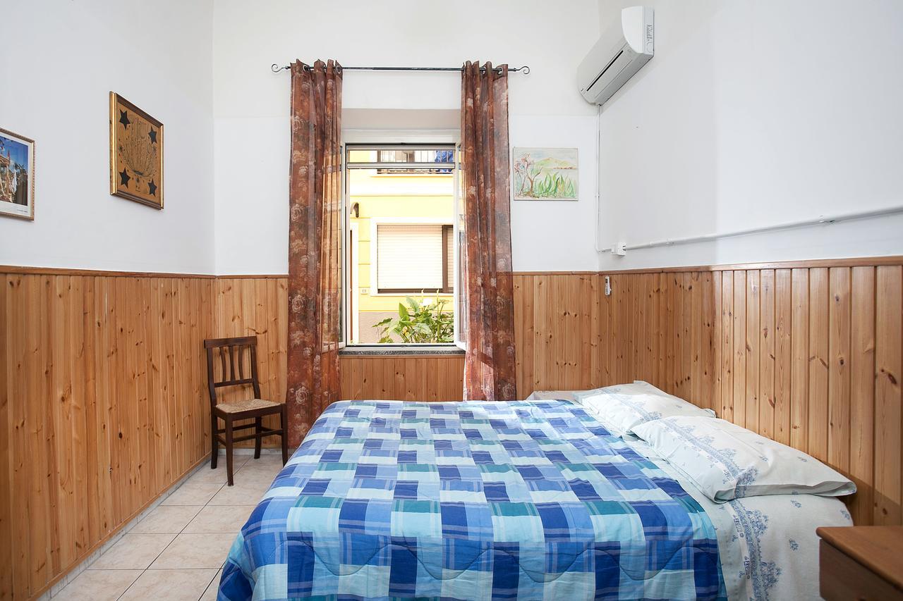 Davi Bed and Breakfast Cagliari Buitenkant foto